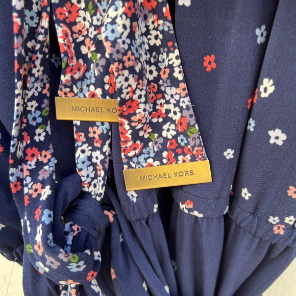 MICHAEL KORS Belted Floral Bell Sleeve V Neck Wide Leg Evening Jumpsuit Size 3X - Picture 5 of 9